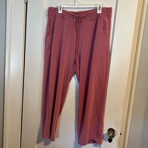 Like new - Athleta Seasoft pants